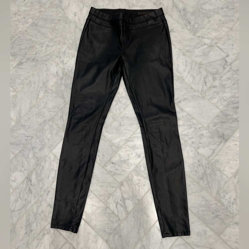 BLANK NYC Vegan leather black skinny leggings size 27 - Picture 8 of 15